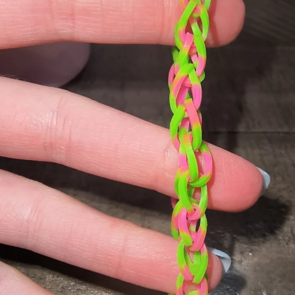 Handmade 10 Piece Mystery Single Loom Bracelet Bundle - Picture 3 of 3